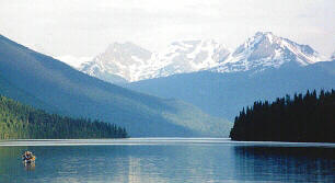 https://mdw-travel-data-us-east-1.s3.amazonaws.com/img/country/Canada/Bowron-Lake-Provincial-Park/img_03.jpg