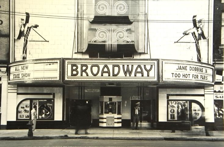 https://mdw-travel-data-us-east-1.s3.amazonaws.com/img/country/Canada/Broadway-Theatre/img_03.jpg