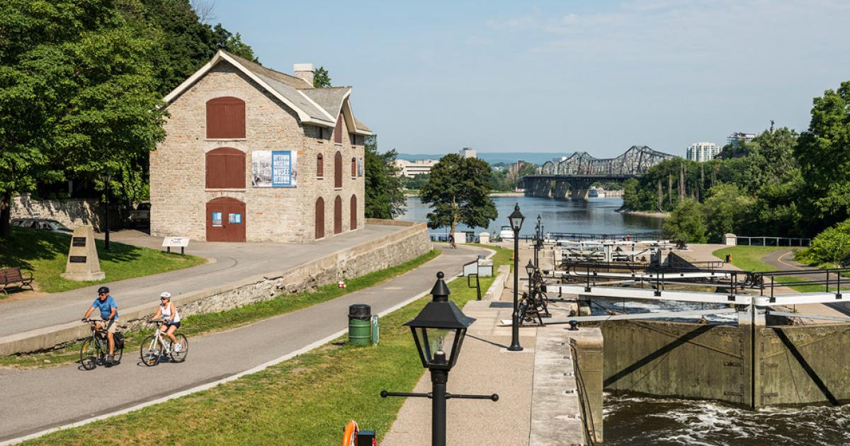 https://mdw-travel-data-us-east-1.s3.amazonaws.com/img/country/Canada/Bytown-Museum/img_02.jpg