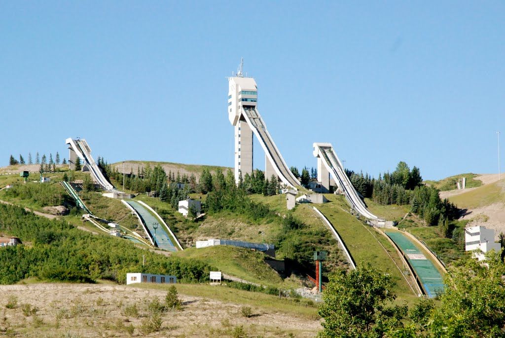 https://mdw-travel-data-us-east-1.s3.amazonaws.com/img/country/Canada/Canada-Olympic-Park/img_03.jpg