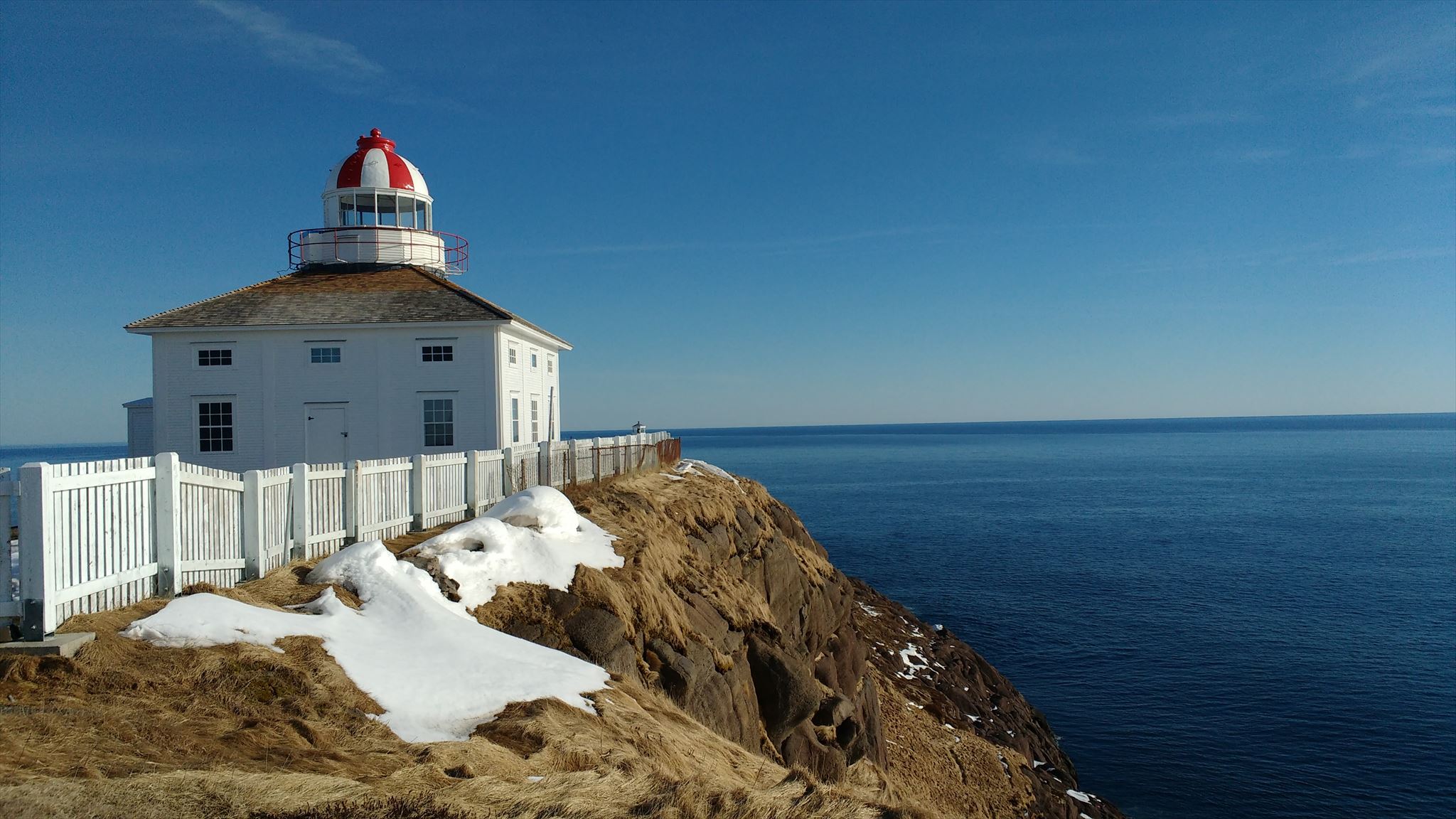 https://mdw-travel-data-us-east-1.s3.amazonaws.com/img/country/Canada/Cape-Spear/img_01.jpg