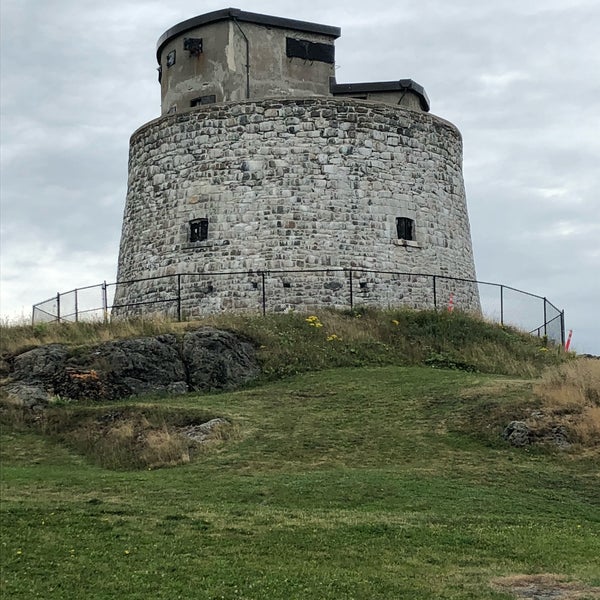 https://mdw-travel-data-us-east-1.s3.amazonaws.com/img/country/Canada/Carleton-Martello-Tower/img_02.jpg