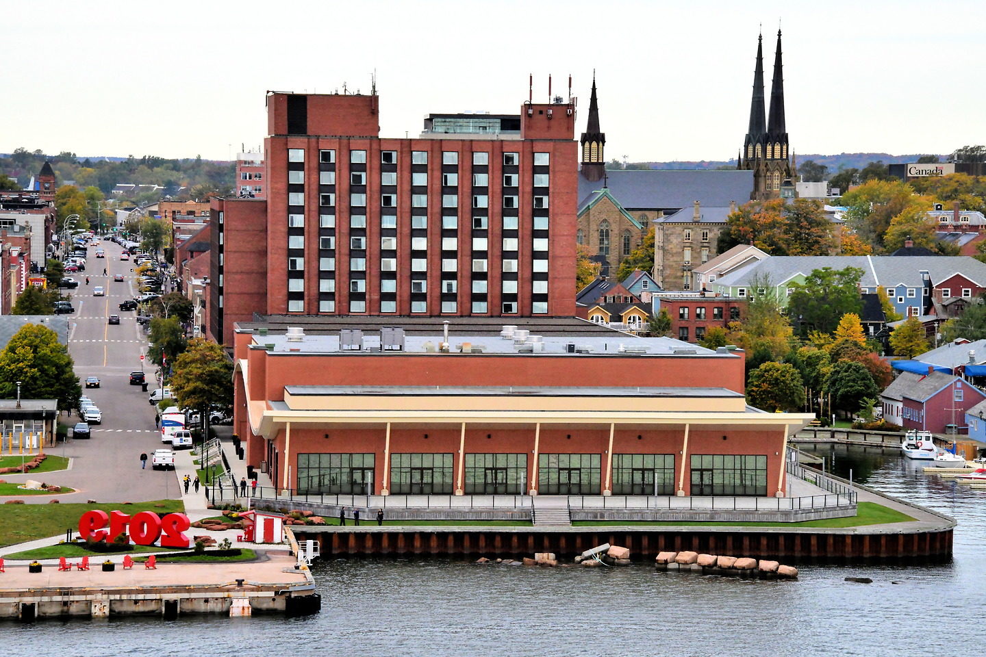 https://mdw-travel-data-us-east-1.s3.amazonaws.com/img/country/Canada/Charlottetown-Harbor/img_00.jpg