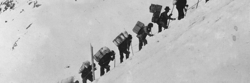 https://mdw-travel-data-us-east-1.s3.amazonaws.com/img/country/Canada/Chilkoot-Trail-National-Historic-Site/img_01.jpg