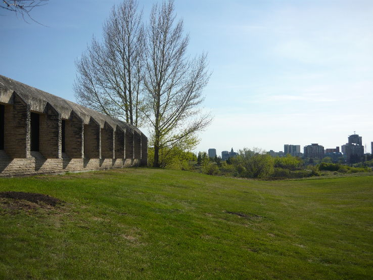 https://mdw-travel-data-us-east-1.s3.amazonaws.com/img/country/Canada/Diefenbaker-Canada-Centre/img_02.jpg
