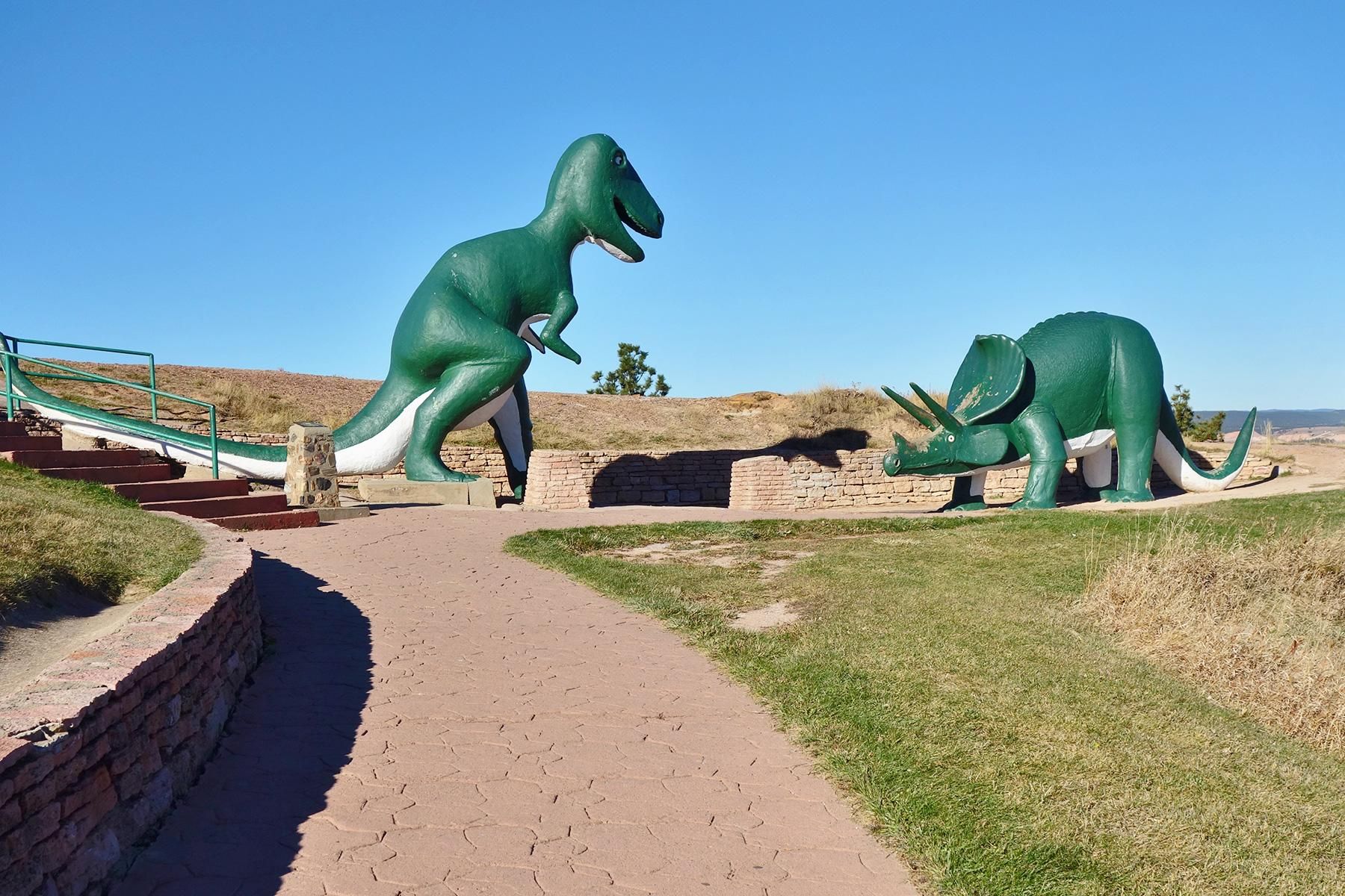 https://mdw-travel-data-us-east-1.s3.amazonaws.com/img/country/Canada/Dinosaur-Trail/img_01.jpg