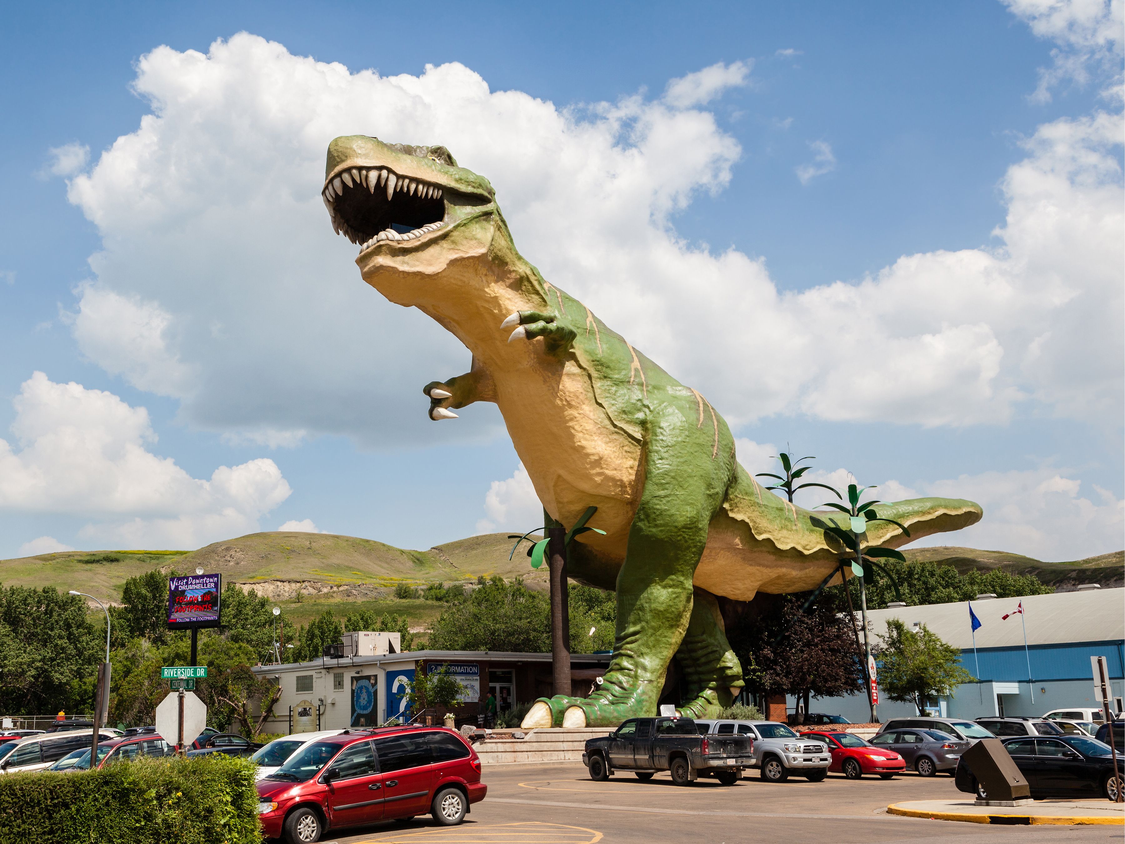 https://mdw-travel-data-us-east-1.s3.amazonaws.com/img/country/Canada/Dinosaur-Trail/img_03.jpg