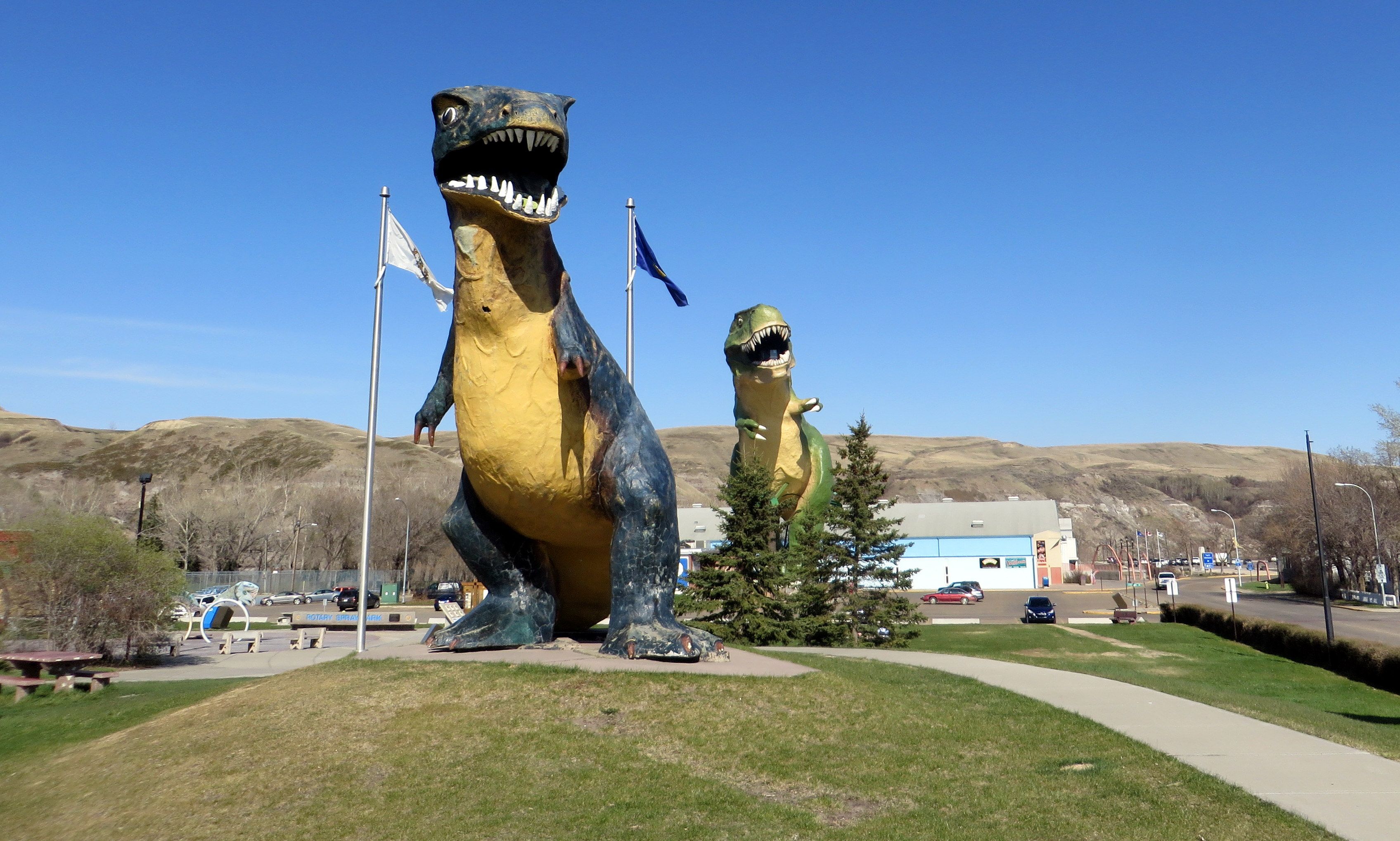 https://mdw-travel-data-us-east-1.s3.amazonaws.com/img/country/Canada/Drumheller/img_03.jpg