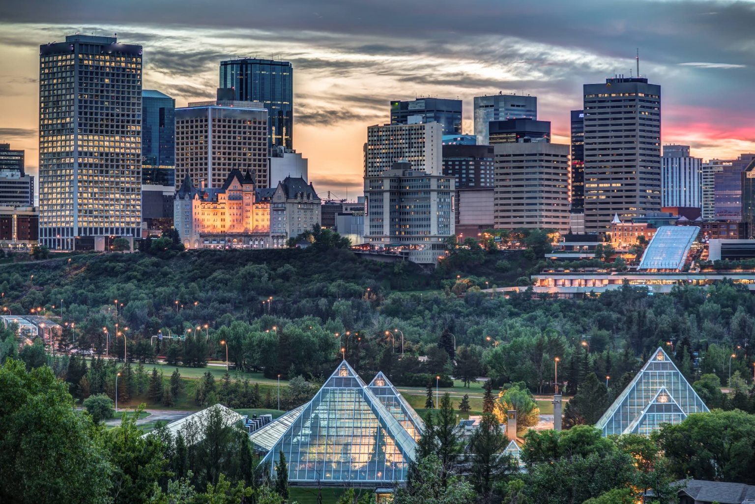 https://mdw-travel-data-us-east-1.s3.amazonaws.com/img/country/Canada/Edmonton-Research-Park/img_01.jpg