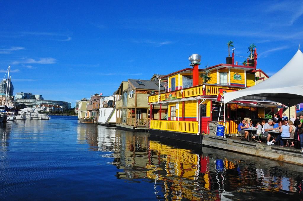 https://mdw-travel-data-us-east-1.s3.amazonaws.com/img/country/Canada/Fishermans-Wharf/img_03.jpg