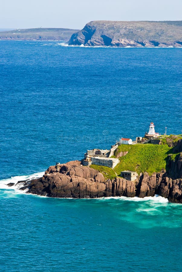 https://mdw-travel-data-us-east-1.s3.amazonaws.com/img/country/Canada/Fort-Amherst/img_04.jpg