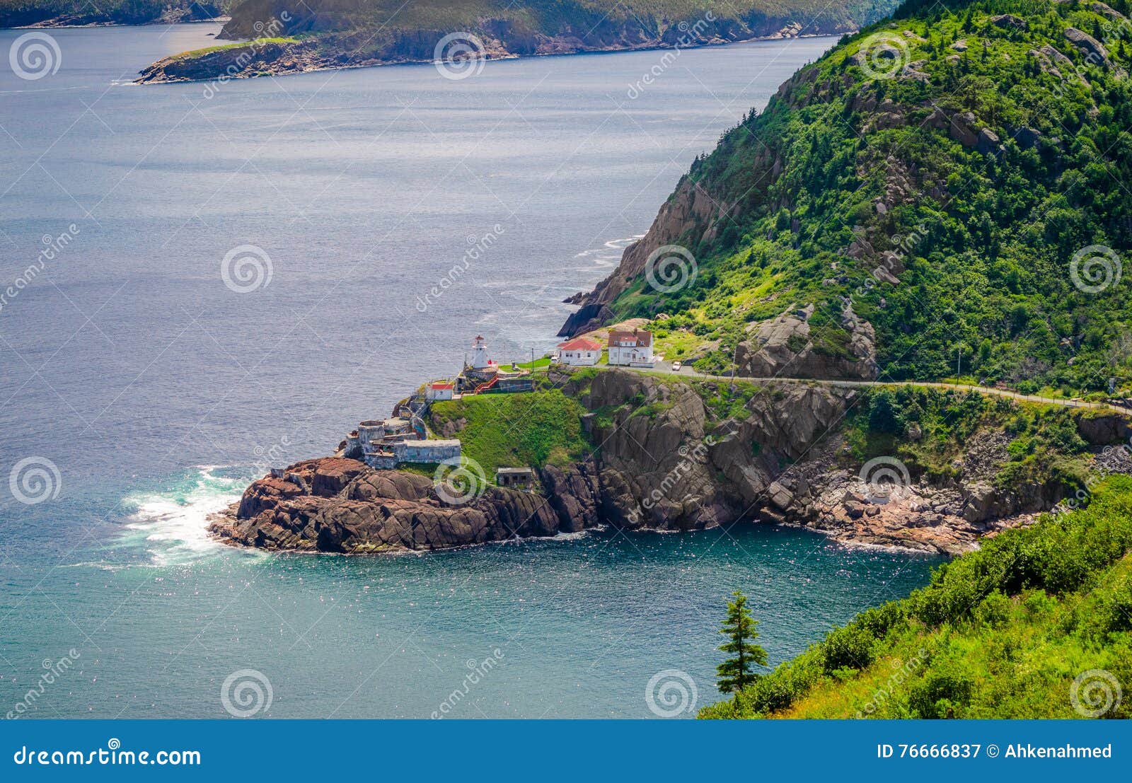 https://mdw-travel-data-us-east-1.s3.amazonaws.com/img/country/Canada/Fort-Amherst/img_05.jpg