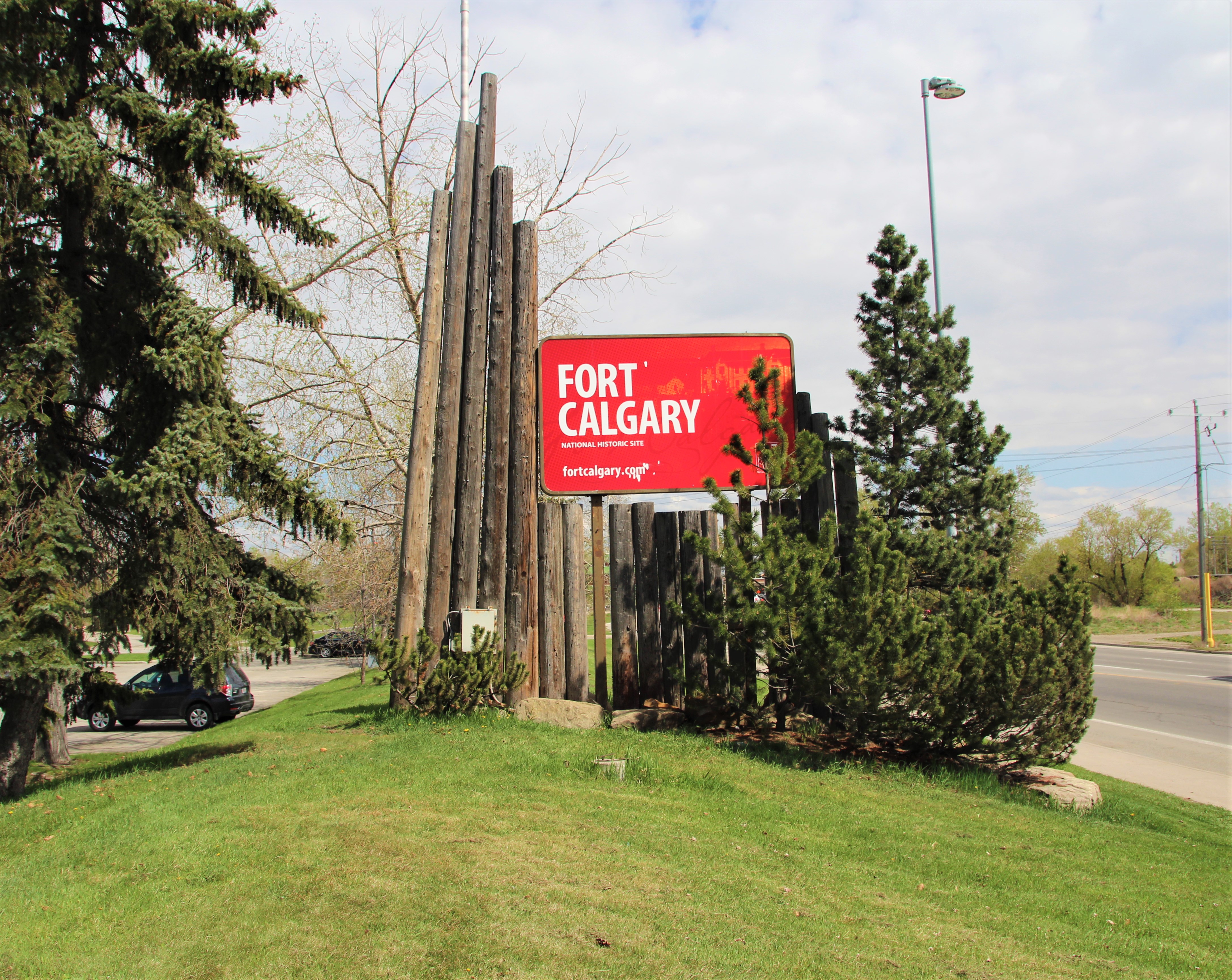 https://mdw-travel-data-us-east-1.s3.amazonaws.com/img/country/Canada/Fort-Calgary/img_03.jpg