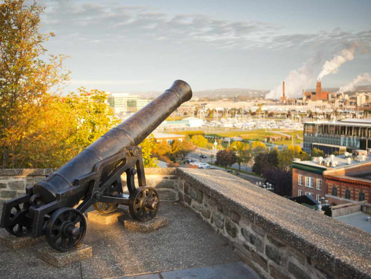 https://mdw-travel-data-us-east-1.s3.amazonaws.com/img/country/Canada/Fortifications-of-Quebec-National-Historic-Site/img_02.jpg