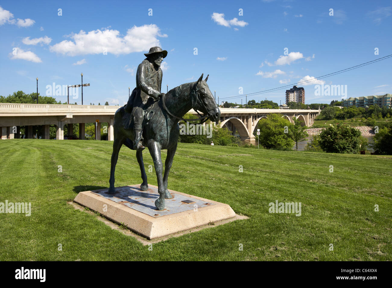 https://mdw-travel-data-us-east-1.s3.amazonaws.com/img/country/Canada/Gabriel-Dumont-Park/img_03.jpg