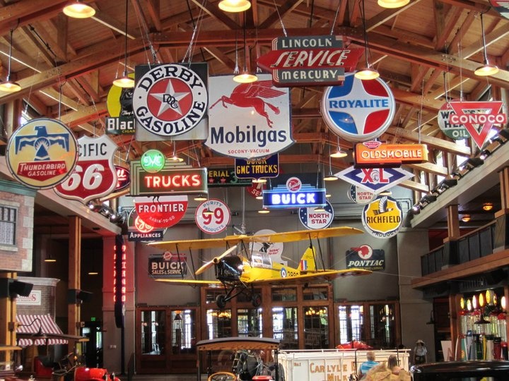 https://mdw-travel-data-us-east-1.s3.amazonaws.com/img/country/Canada/Gasoline-Alley-Museum/img_02.jpg