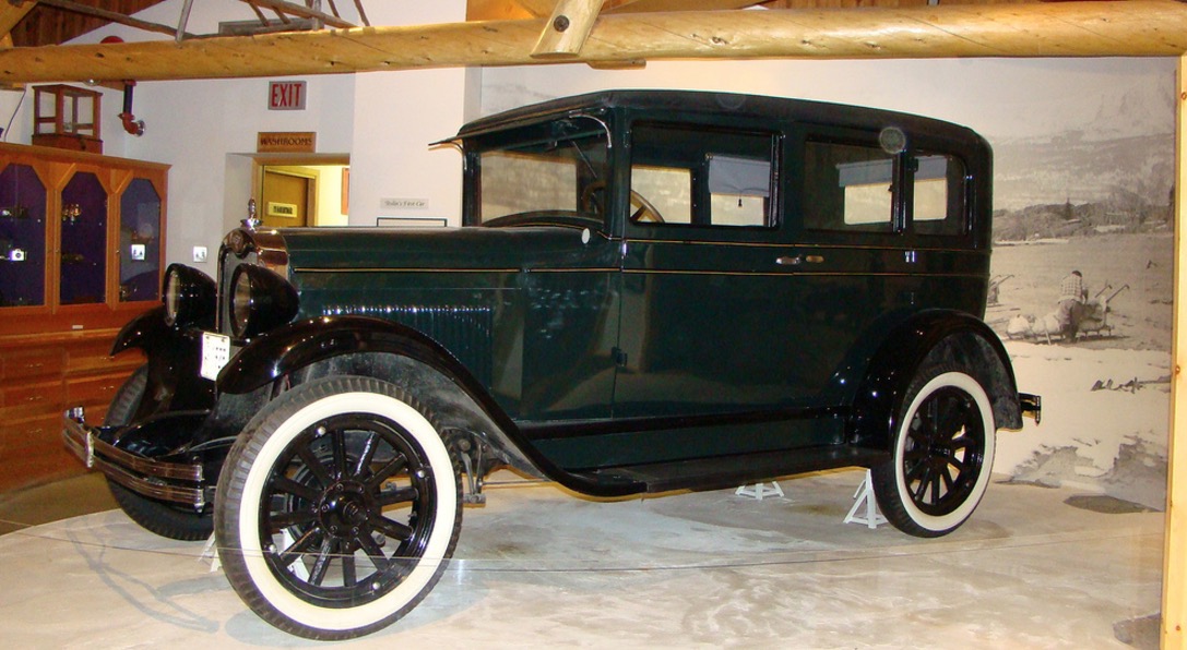 https://mdw-travel-data-us-east-1.s3.amazonaws.com/img/country/Canada/George-Johnston-Museum/img_02.jpg