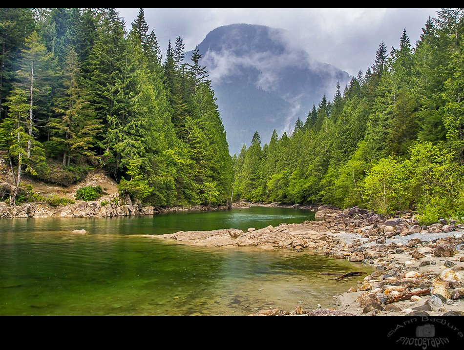 https://mdw-travel-data-us-east-1.s3.amazonaws.com/img/country/Canada/Golden-Ears-Provincial-Park/img_01.jpg