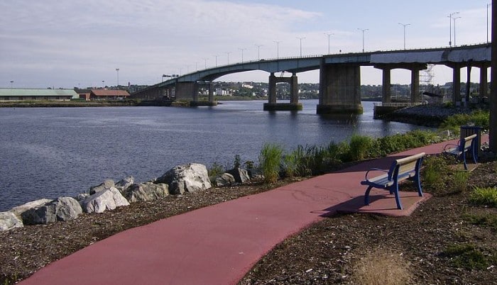 https://mdw-travel-data-us-east-1.s3.amazonaws.com/img/country/Canada/Harbour-Passage/img_02.jpg