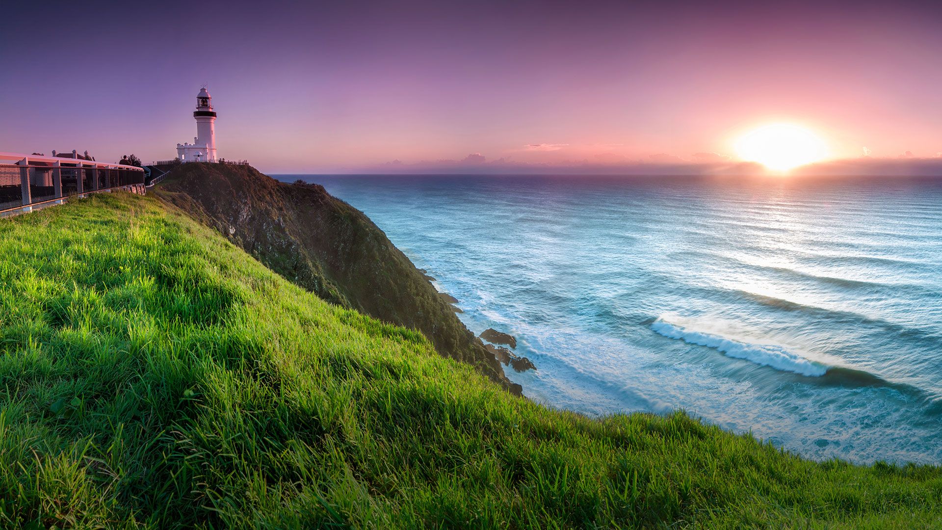 https://mdw-travel-data-us-east-1.s3.amazonaws.com/img/country/Canada/Hawkes-Bay-Historic-Lighthouse/img_01.jpg