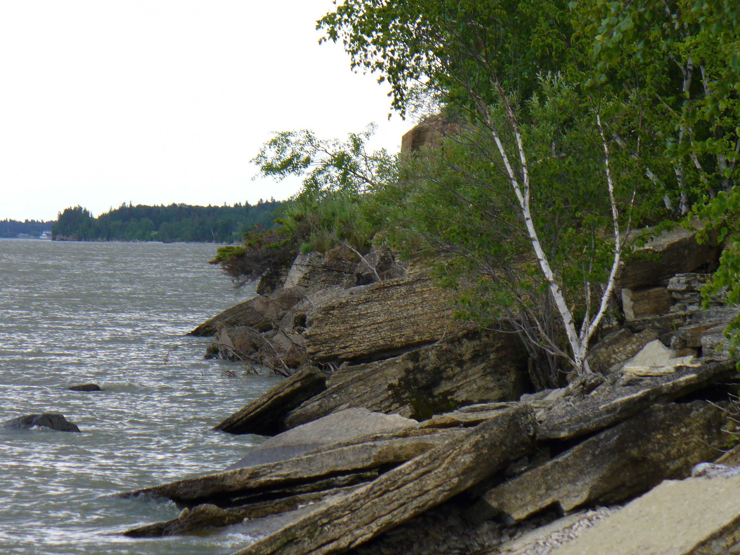 https://mdw-travel-data-us-east-1.s3.amazonaws.com/img/country/Canada/Hecla-Grindstone-Provincial-Park/img_03.jpg