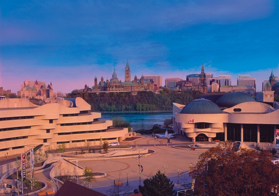 https://mdw-travel-data-us-east-1.s3.amazonaws.com/img/country/Canada/Heritage-North-Museum/img_02.jpg