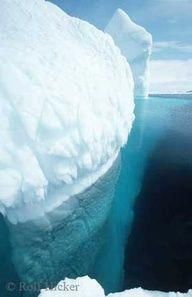 https://mdw-travel-data-us-east-1.s3.amazonaws.com/img/country/Canada/Iceberg-Alley/img_03.jpg