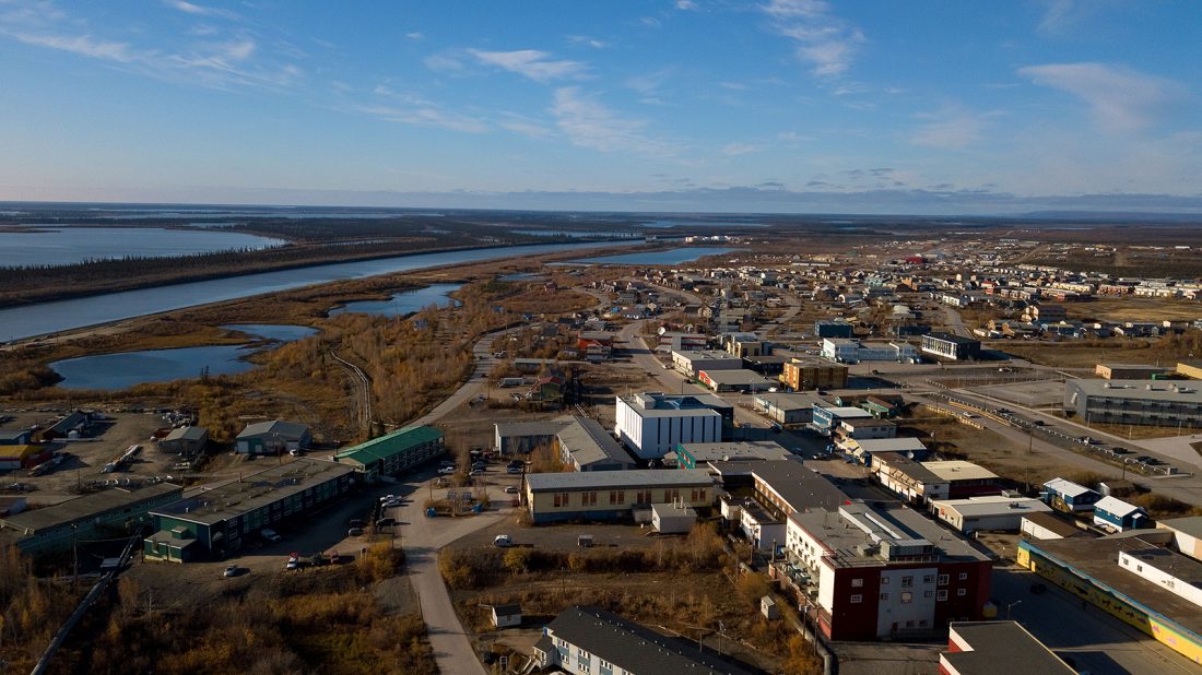 https://mdw-travel-data-us-east-1.s3.amazonaws.com/img/country/Canada/Inuvik/img_04.jpg