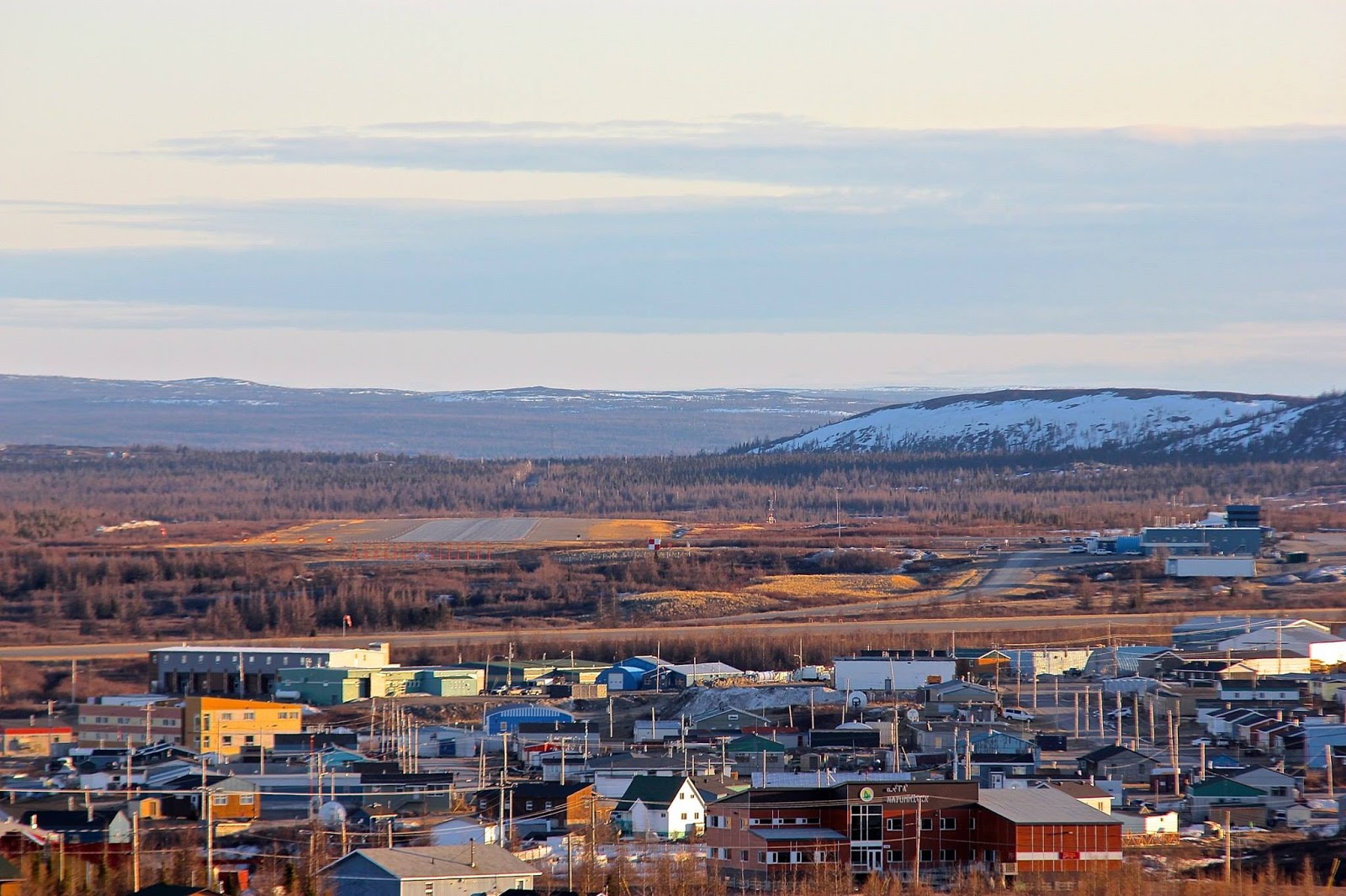 https://mdw-travel-data-us-east-1.s3.amazonaws.com/img/country/Canada/Kuujjuaq-Territorial-Park/img_01.jpg