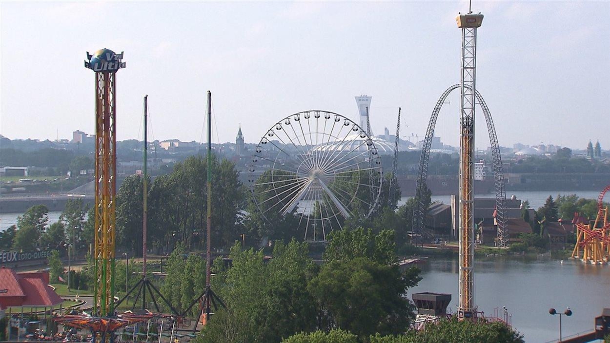https://mdw-travel-data-us-east-1.s3.amazonaws.com/img/country/Canada/La-Ronde/img_03.jpg
