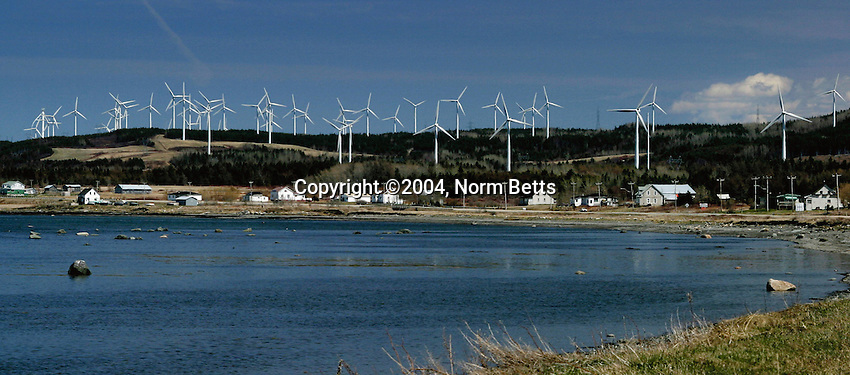 https://mdw-travel-data-us-east-1.s3.amazonaws.com/img/country/Canada/Le-Nordais-Wind-Farm/img_01.jpg