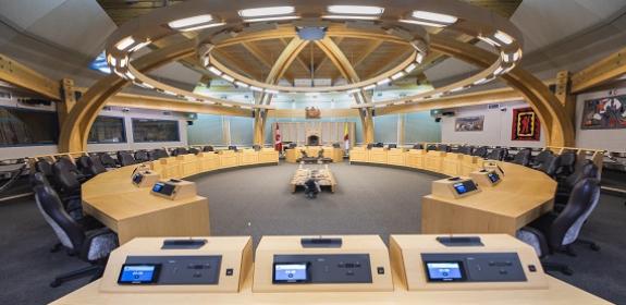 https://mdw-travel-data-us-east-1.s3.amazonaws.com/img/country/Canada/Legislative-Assembly-of-Nunavut/img_02.jpg