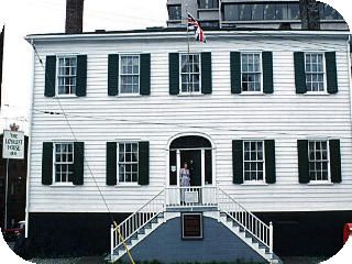 https://mdw-travel-data-us-east-1.s3.amazonaws.com/img/country/Canada/Loyalist-House/img_03.jpg