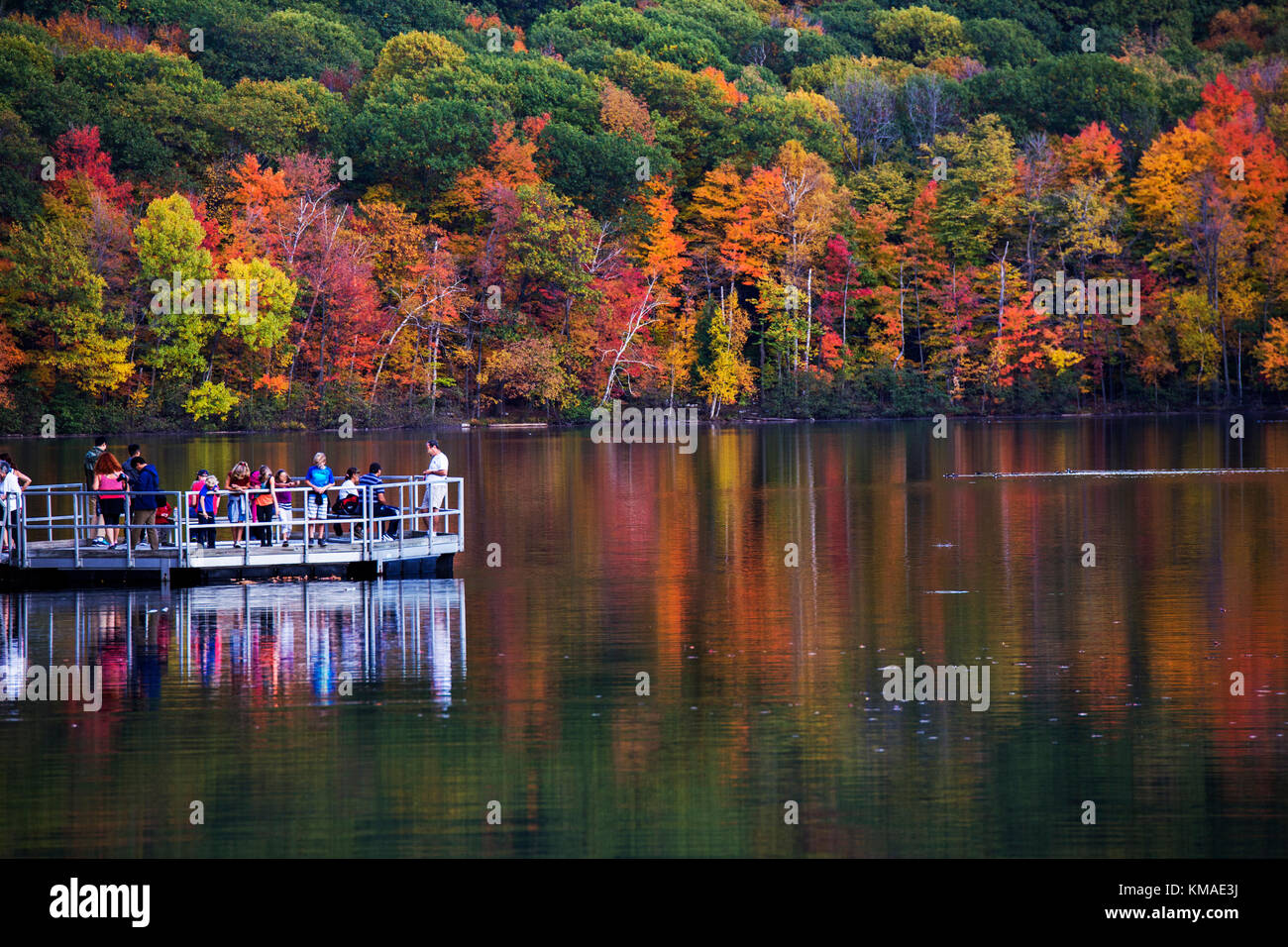 https://mdw-travel-data-us-east-1.s3.amazonaws.com/img/country/Canada/Mont-Saint-Bruno-National-Park/img_03.jpg