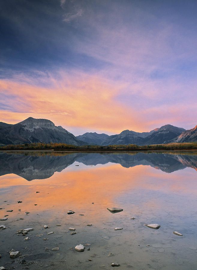 https://mdw-travel-data-us-east-1.s3.amazonaws.com/img/country/Canada/Munson-Lake-Provincial-Park/img_02.jpg