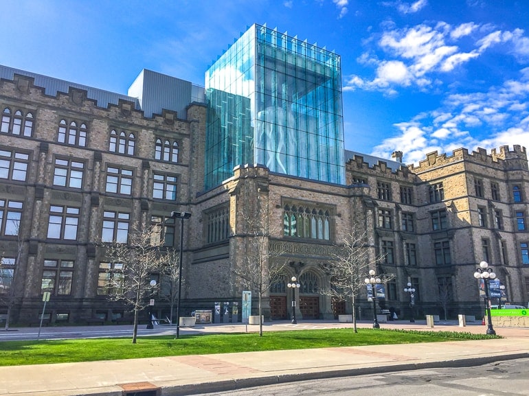 https://mdw-travel-data-us-east-1.s3.amazonaws.com/img/country/Canada/Museum-of-Nature:-Water-Gallery/img_01.jpg