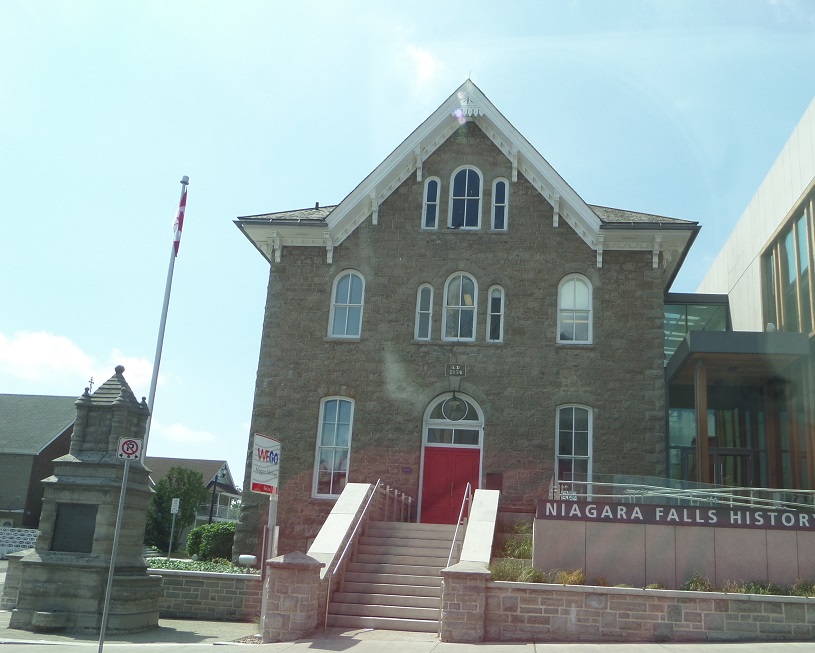https://mdw-travel-data-us-east-1.s3.amazonaws.com/img/country/Canada/Niagara-Falls-History-Museum/img_03.jpg