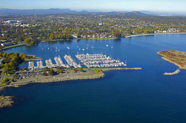 https://mdw-travel-data-us-east-1.s3.amazonaws.com/img/country/Canada/Oak-Bay-Marina/img_00.jpg