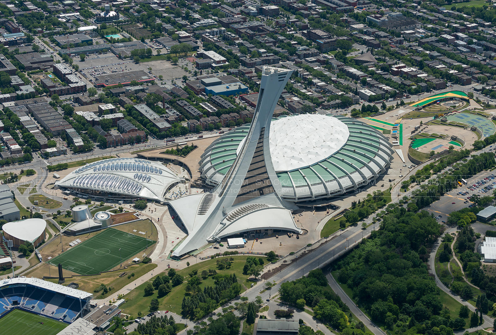 https://mdw-travel-data-us-east-1.s3.amazonaws.com/img/country/Canada/Olympic-Stadium/img_01.jpg