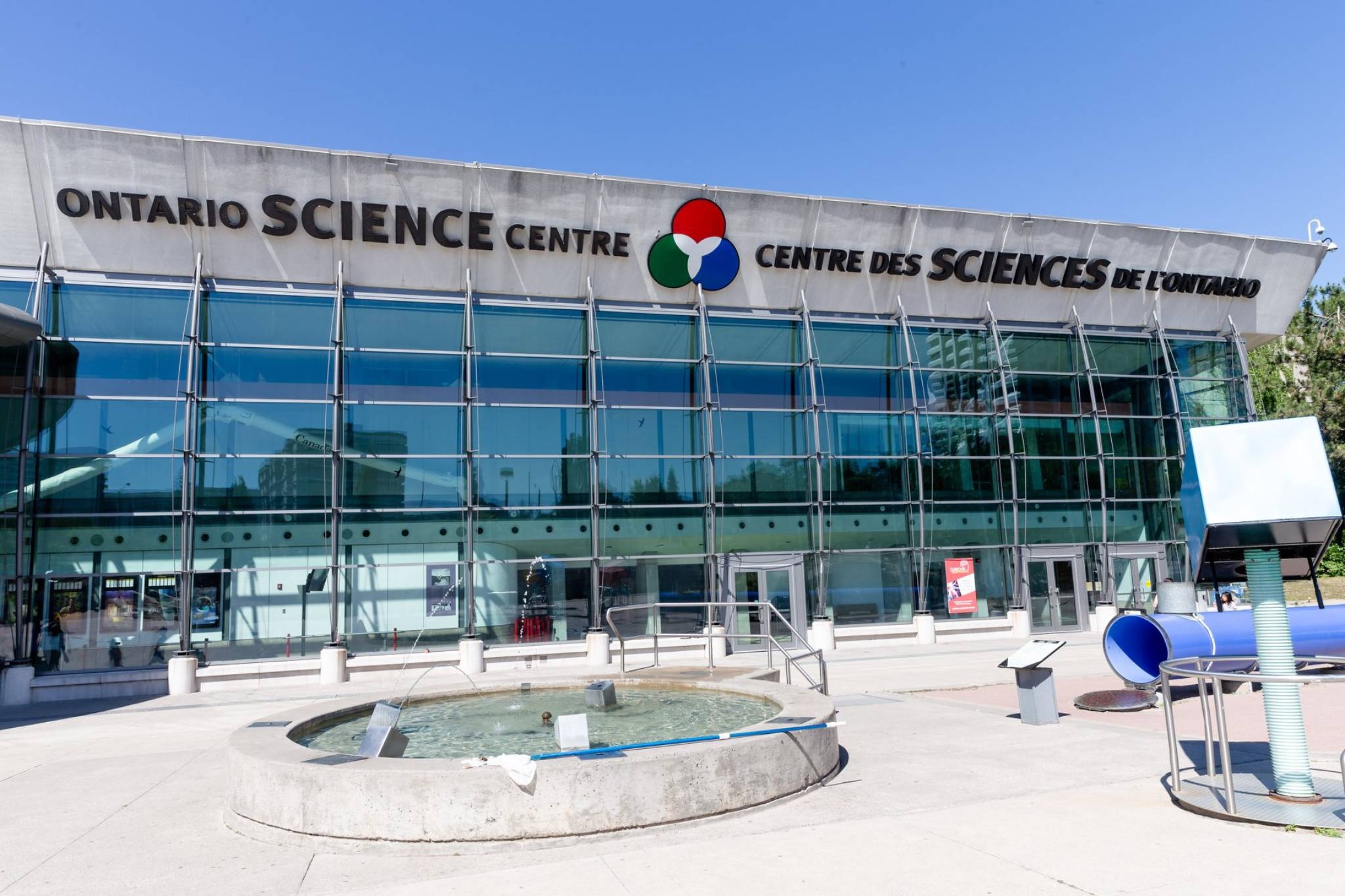 https://mdw-travel-data-us-east-1.s3.amazonaws.com/img/country/Canada/Ontario-Science-Centre/img_00.jpg