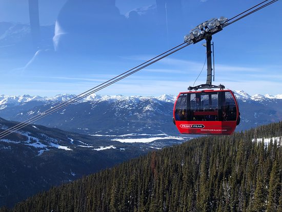 https://mdw-travel-data-us-east-1.s3.amazonaws.com/img/country/Canada/Peak-2-Peak-Gondola/img_01.jpg