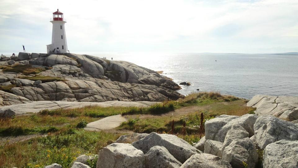 https://mdw-travel-data-us-east-1.s3.amazonaws.com/img/country/Canada/Peggys-Cove/img_03.jpg