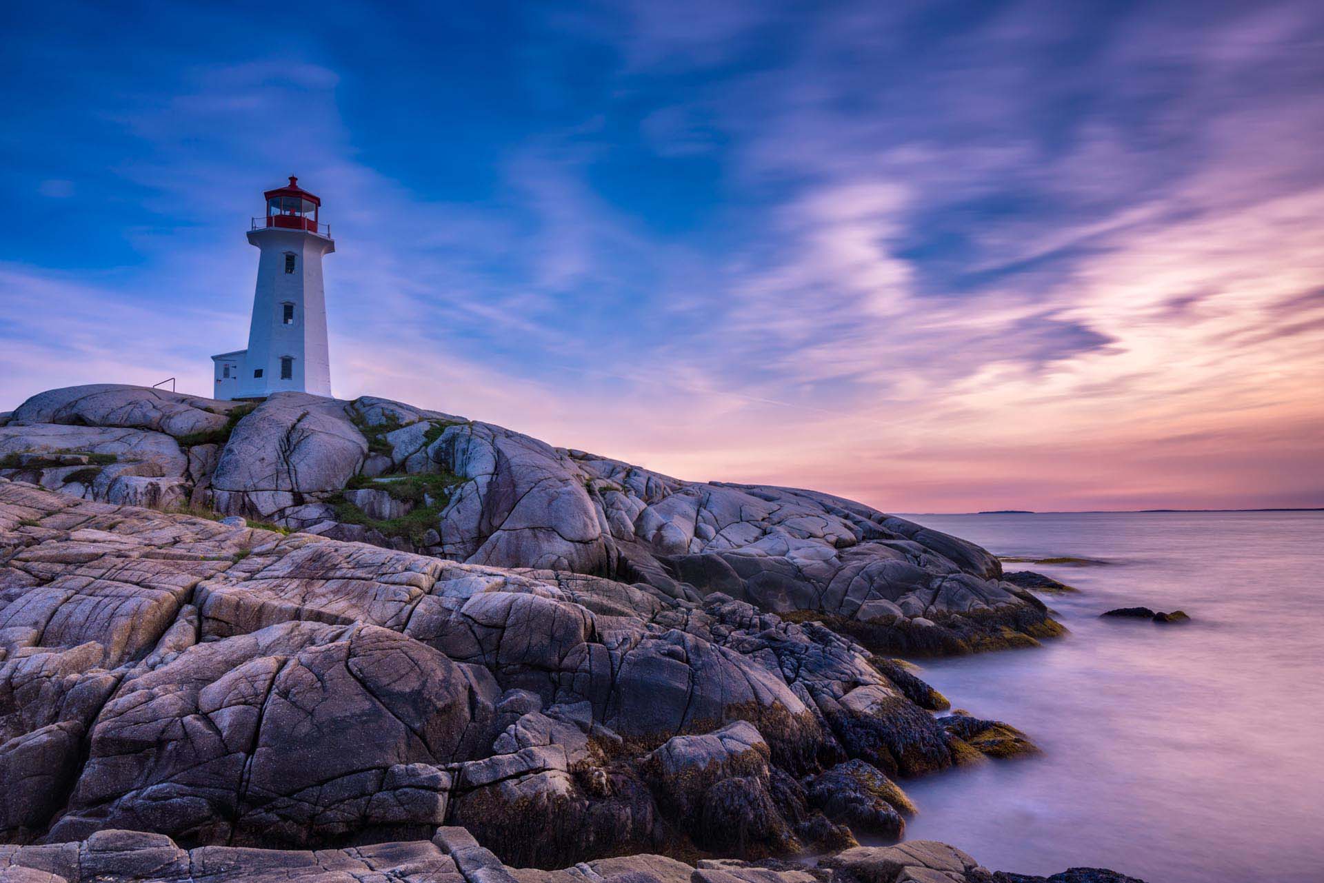 https://mdw-travel-data-us-east-1.s3.amazonaws.com/img/country/Canada/Peggys-Cove/img_05.jpg