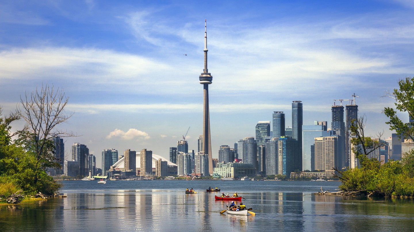 https://mdw-travel-data-us-east-1.s3.amazonaws.com/img/country/Canada/Place-Royale/img_03.jpg