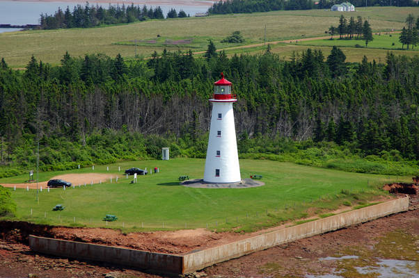 https://mdw-travel-data-us-east-1.s3.amazonaws.com/img/country/Canada/Point-Prim-Lighthouse/img_03.jpg