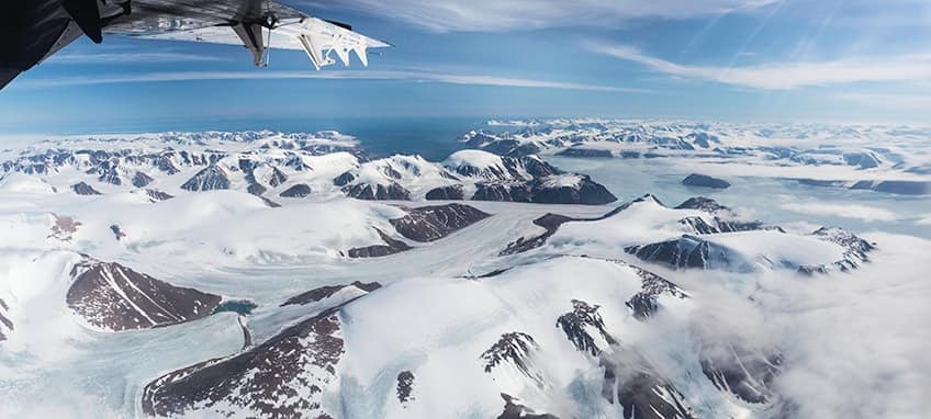 https://mdw-travel-data-us-east-1.s3.amazonaws.com/img/country/Canada/Quttinirpaaq-National-Park/img_02.jpg