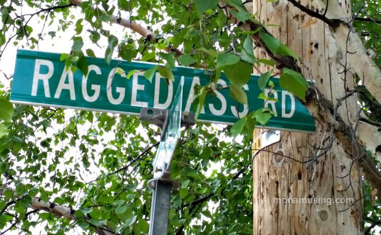 https://mdw-travel-data-us-east-1.s3.amazonaws.com/img/country/Canada/Ragged-Ass-Road/img_02.jpg