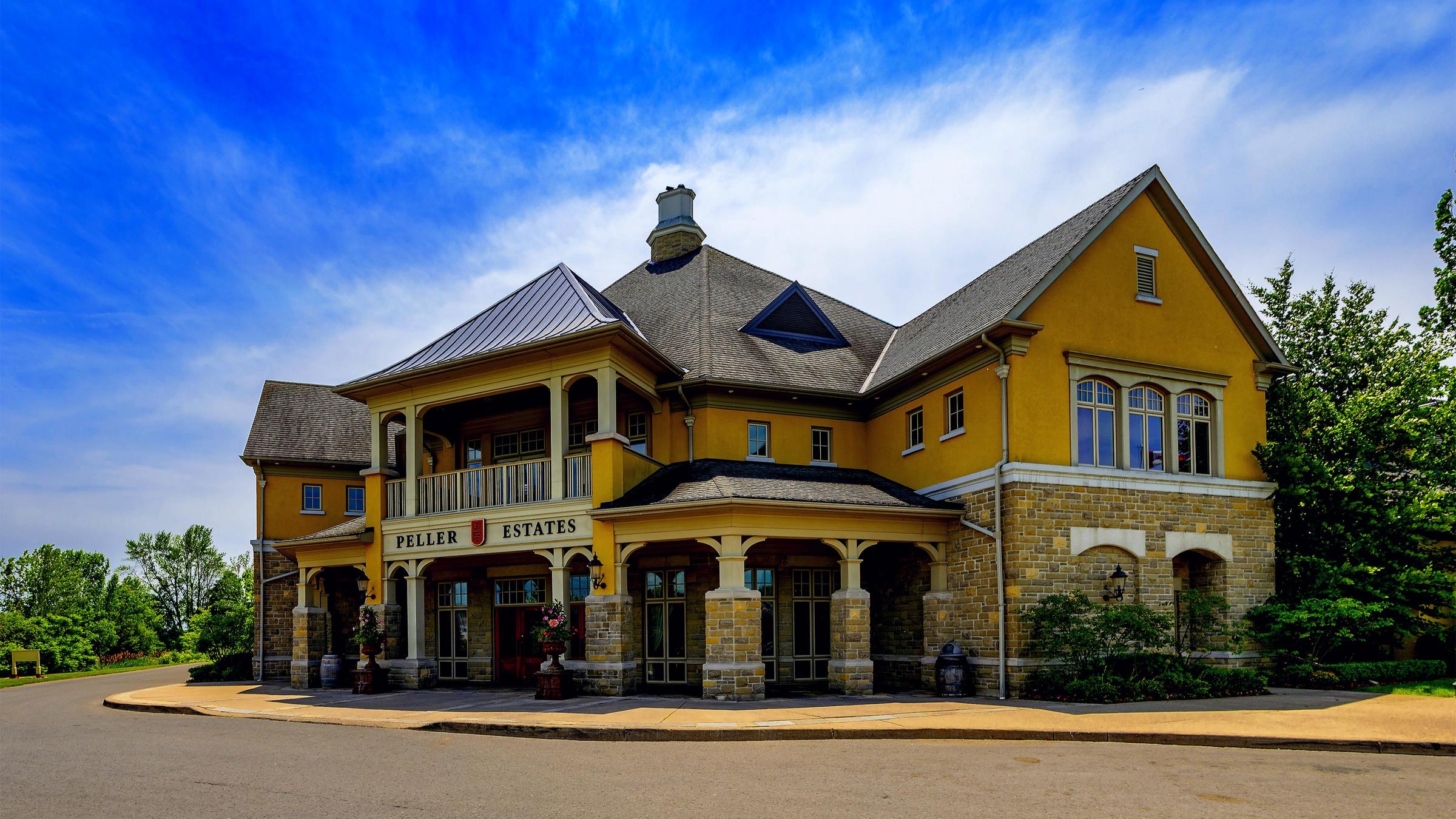 https://mdw-travel-data-us-east-1.s3.amazonaws.com/img/country/Canada/Reif-Estate-Winery/img_01.jpg