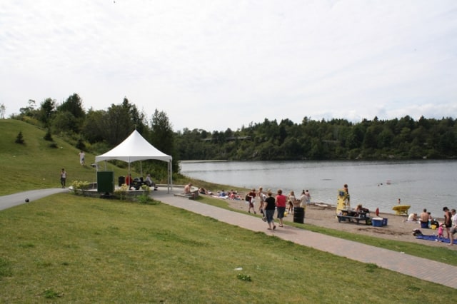 https://mdw-travel-data-us-east-1.s3.amazonaws.com/img/country/Canada/Rockwood-Park/img_03.jpg