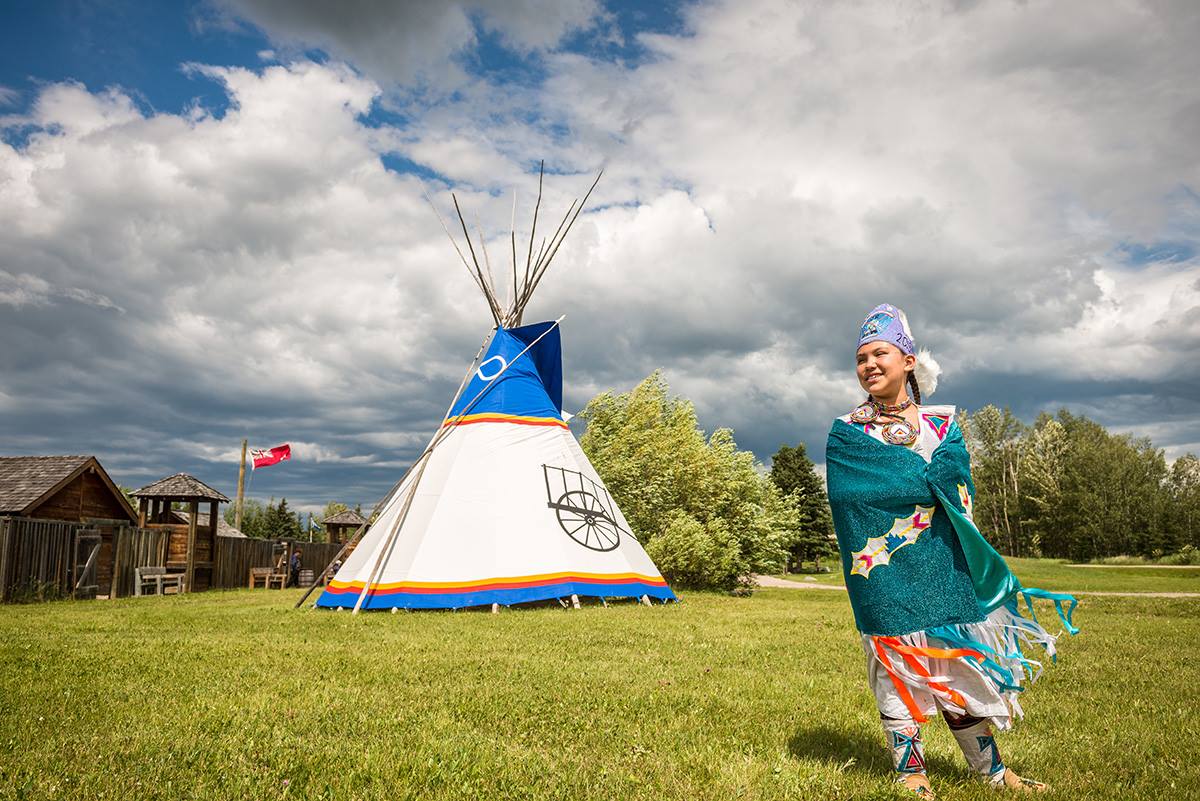 https://mdw-travel-data-us-east-1.s3.amazonaws.com/img/country/Canada/Rocky-Mountain-House-National-Historic-Site/img_05.jpg